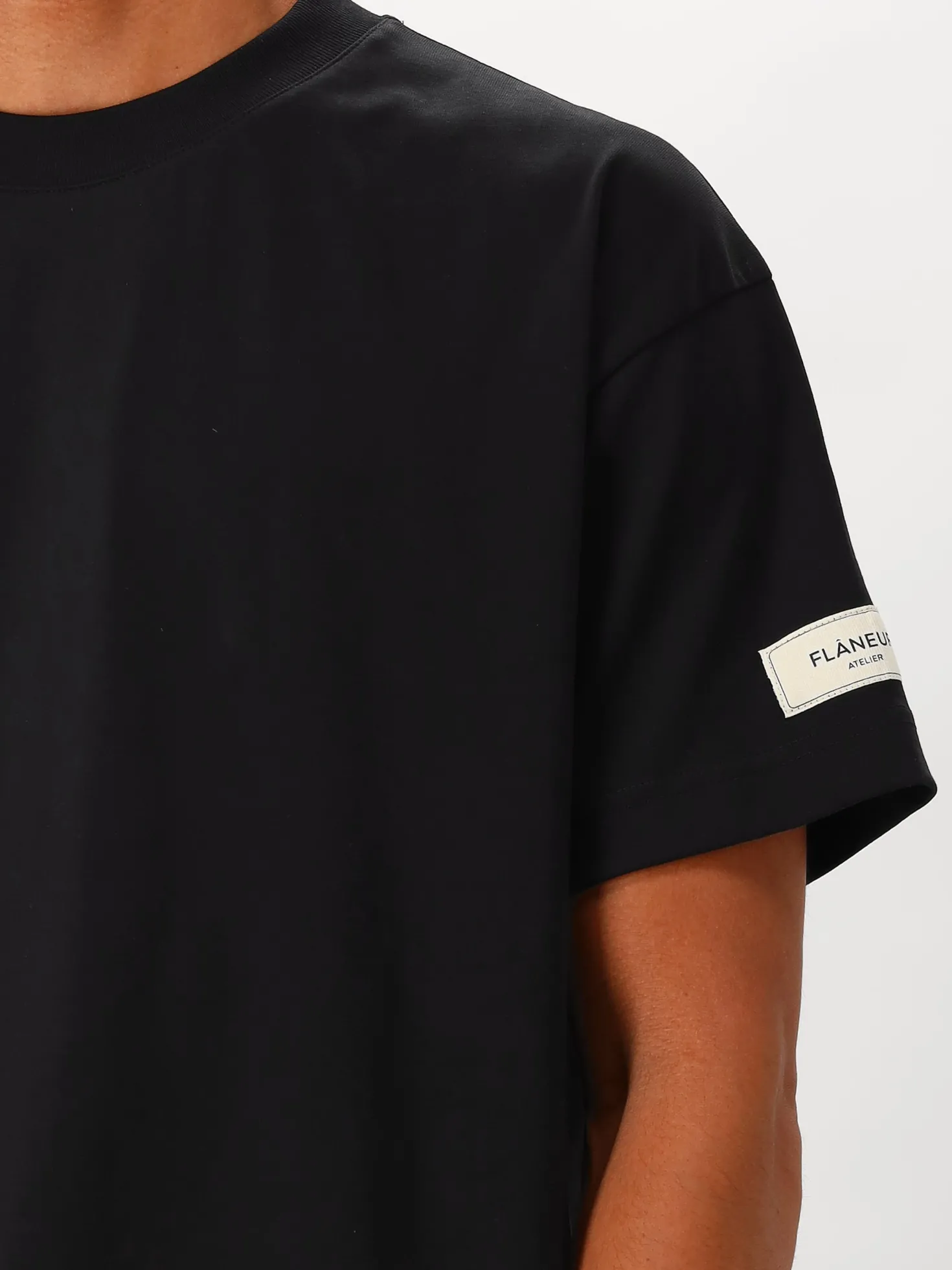 Flâneur T-shirt Zwart Atellier