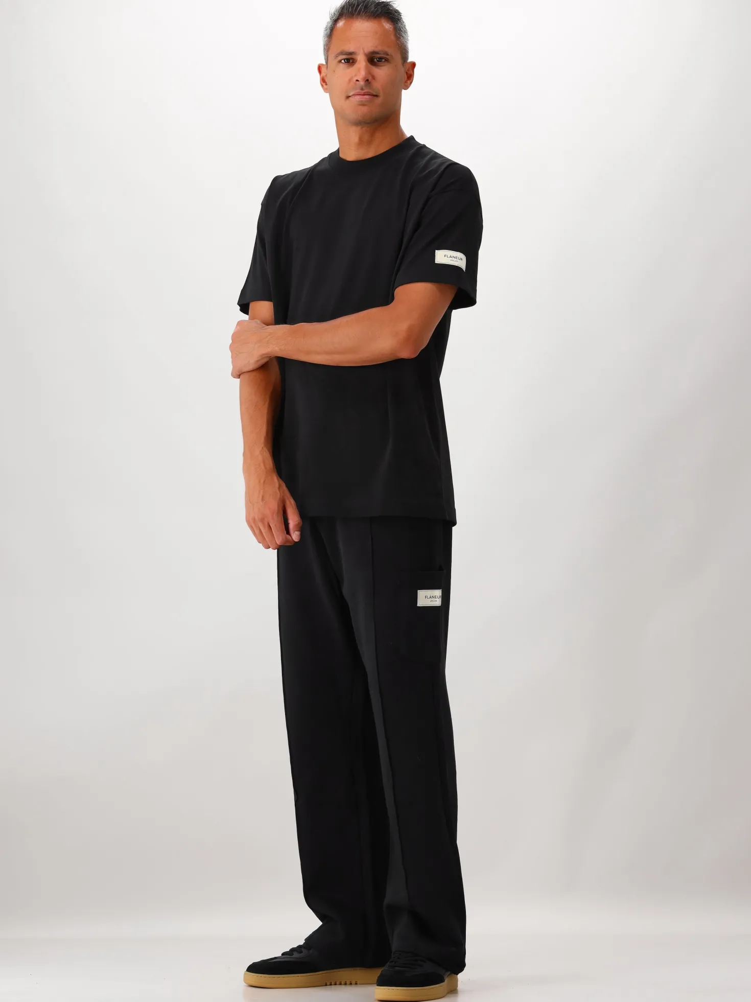Flâneur T-shirt Zwart Atellier