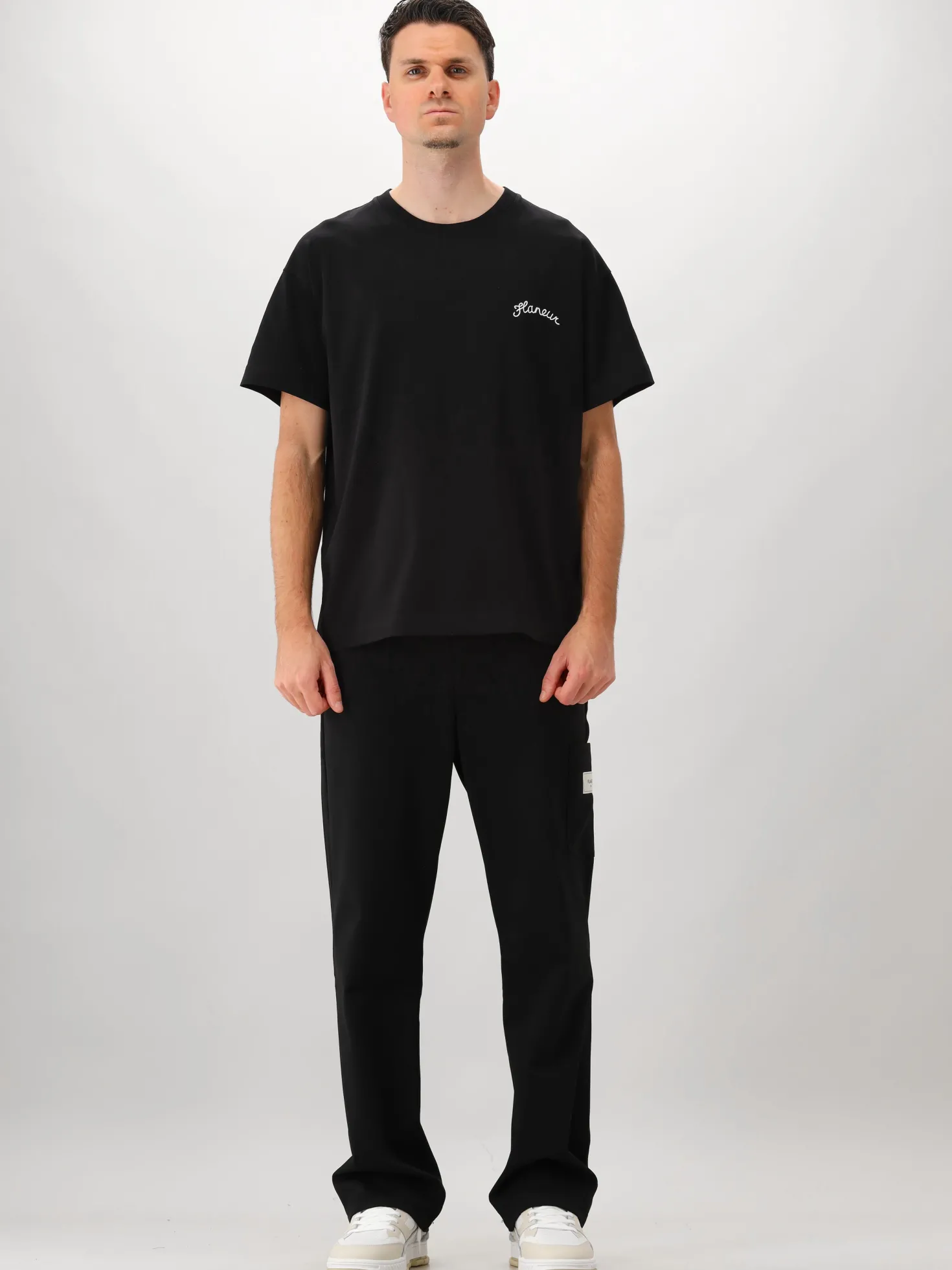 Flâneur T-shirt Zwart Signature