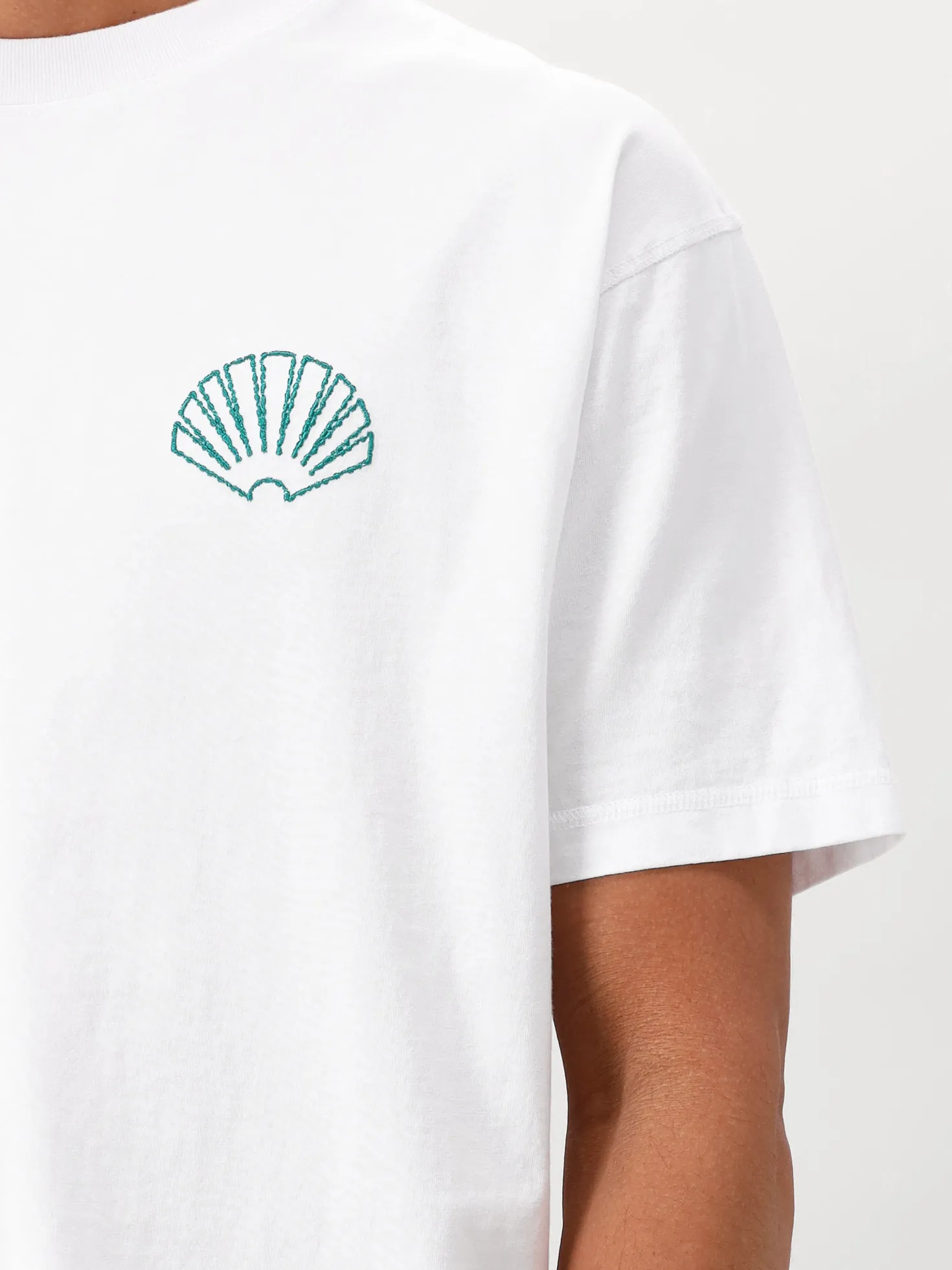 New Amsterdam T-Shirt Wit Logo Tee White Sea Green